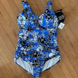 NWT TRIMSHAPER Size 20W Floral One Piece Swimsuit